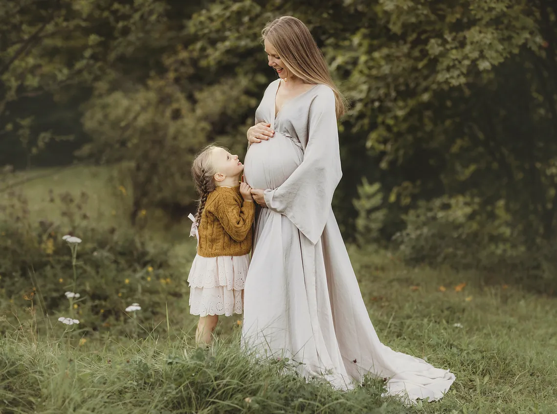 Gravid kvinne og et barn